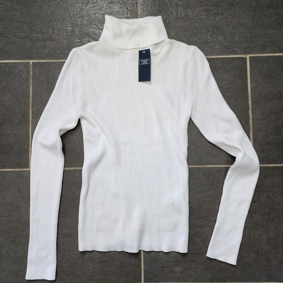 Abercrombie & Fitch Sweaters - A&F Slim Turtleneck Sweater NWT